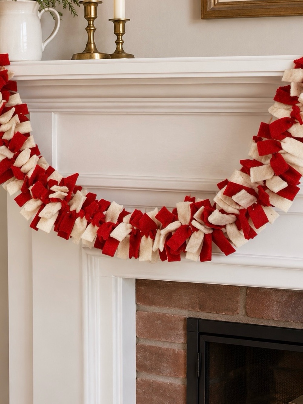 Christmas Garland Vintage Holiday Style Red & Cream Heavy Felt 6’x4”